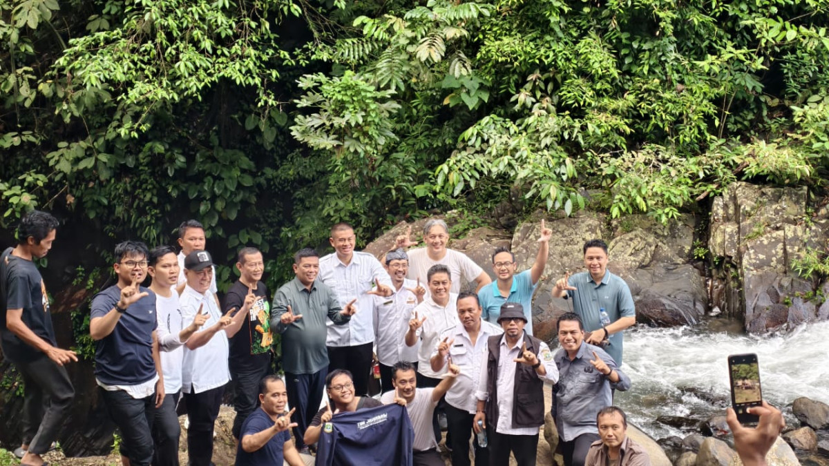 Tinjau Tahura Carita, Gubernur Banten Andra Soni: Bisa Dukung Perekonomian Masyarakat