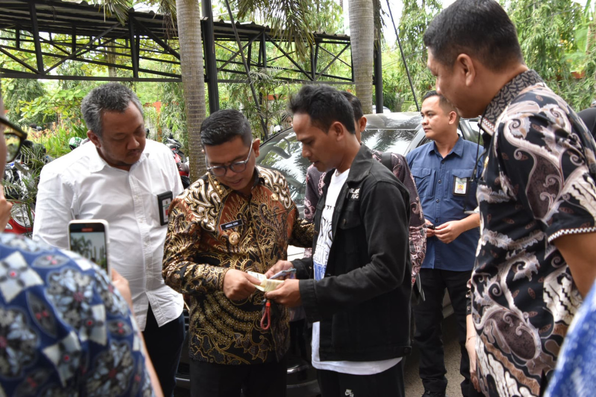 Gubernur Banten Andra Soni Siapkan Hadiah Umroh Bagi Masyarakat Taat Bayar PKB