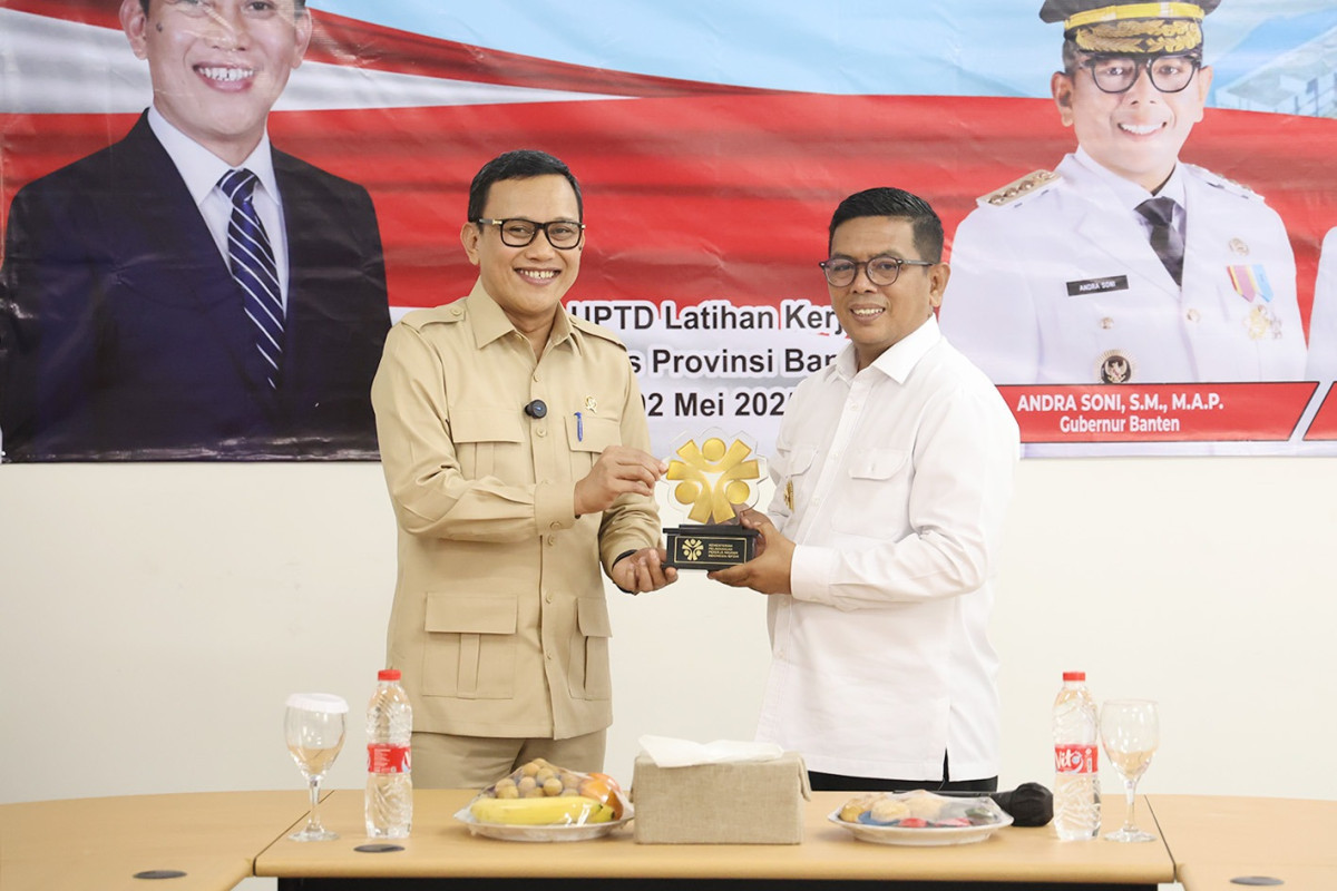 Terima Kunjungan Menteri P2MI, Gubernur Banten Andra Soni Bangun Sinergi Optimalkan Balai Latihan Kerja