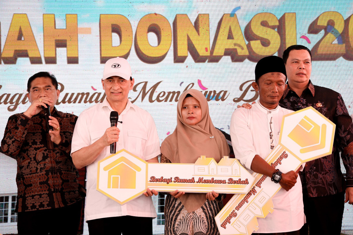 Saksikan Penyerahan Enam Belas Rumah Gratis, Wagub Banten A Dimyati Natakusumah Dorong Developer Bantu Warga Tak Mampu