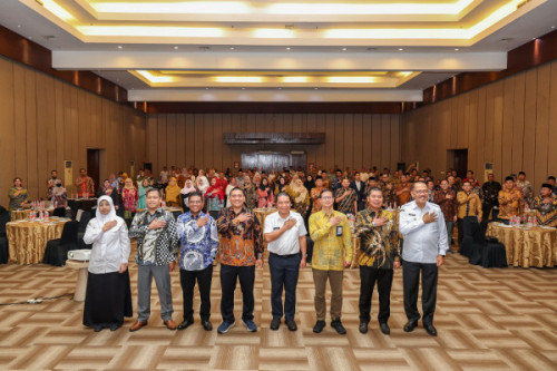 Pj Gubernur Al Muktabar Buka Sosialisasi Antikorupsi Bagi Pimpinan dan Anggota DPRD Provinsi Banten