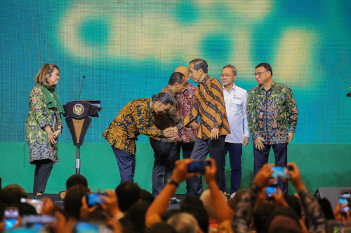 Pj Gubernur Banten Al Muktabar Dampingi Presiden Jokowi Buka IFFINA