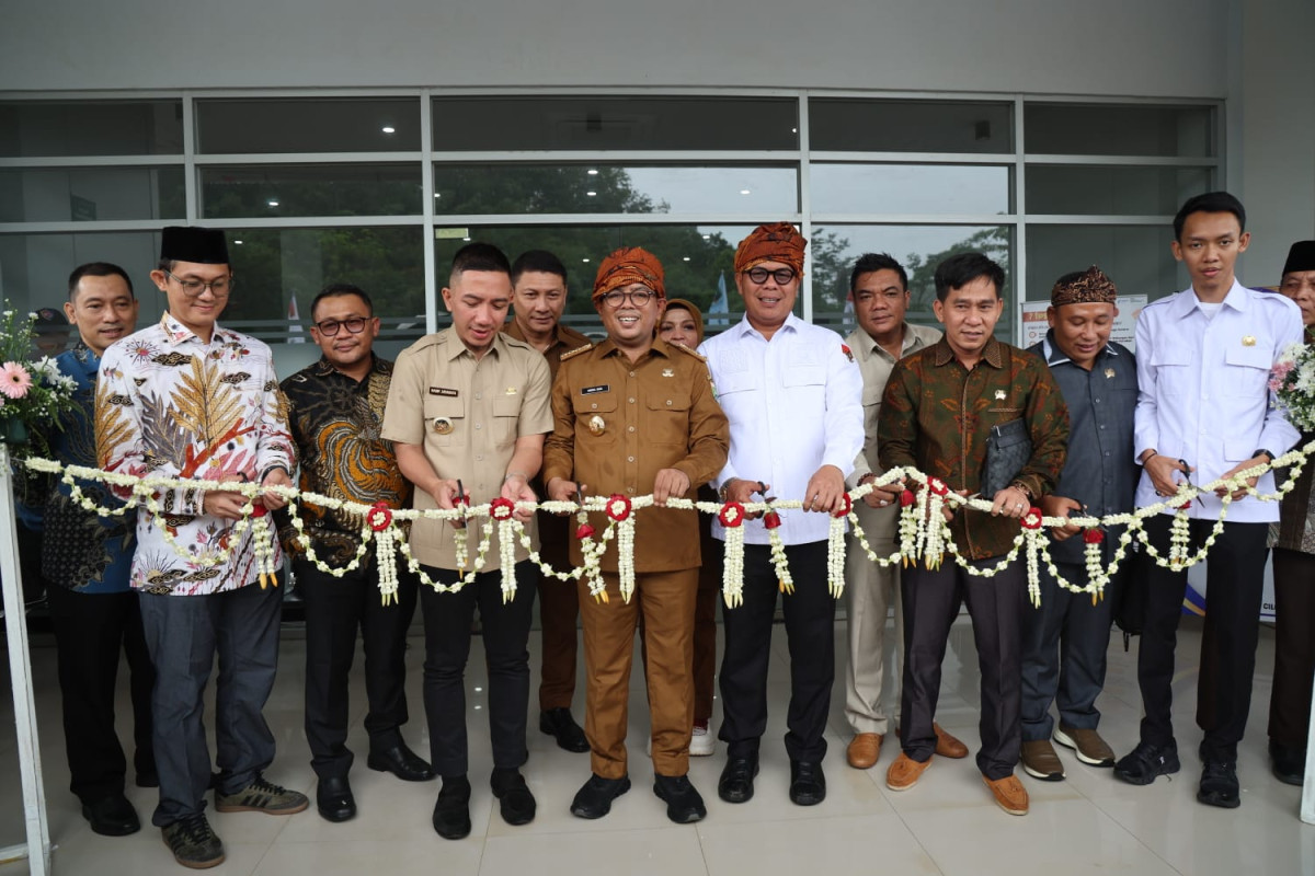 Gubernur Banten Andra Soni Resmikan RSUD Uwes Qorny Cilograng Kabupaten Lebak