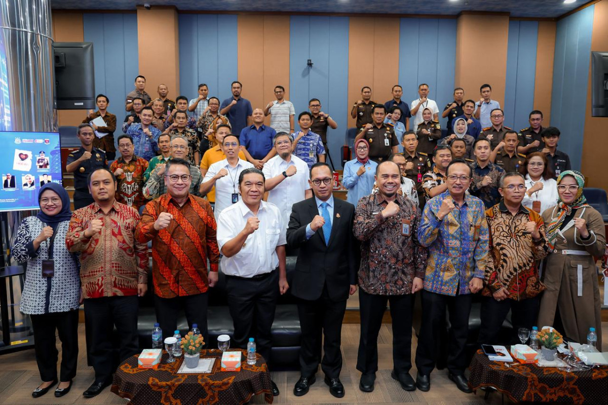 Hakordia 2024, Pj Gubernur Banten Al Muktabar Hadiri Bedah Buku Esensi Niat Jahat dalam Perkara Korupsi