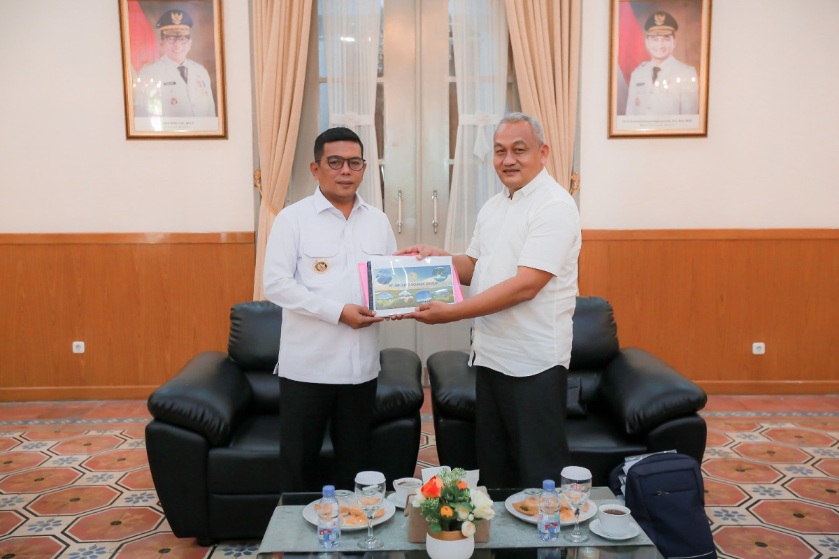 Pengusaha Tertarik EBT, Gubernur Banten Andra Soni: Provinsi Banten Terbuka untuk Investasi