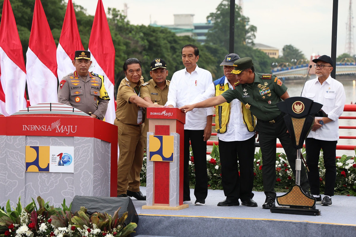 Pj Gubernur Banten Al Muktabar Dampingi Presiden Jokowi Kunjungan Kerja di Provinsi Banten