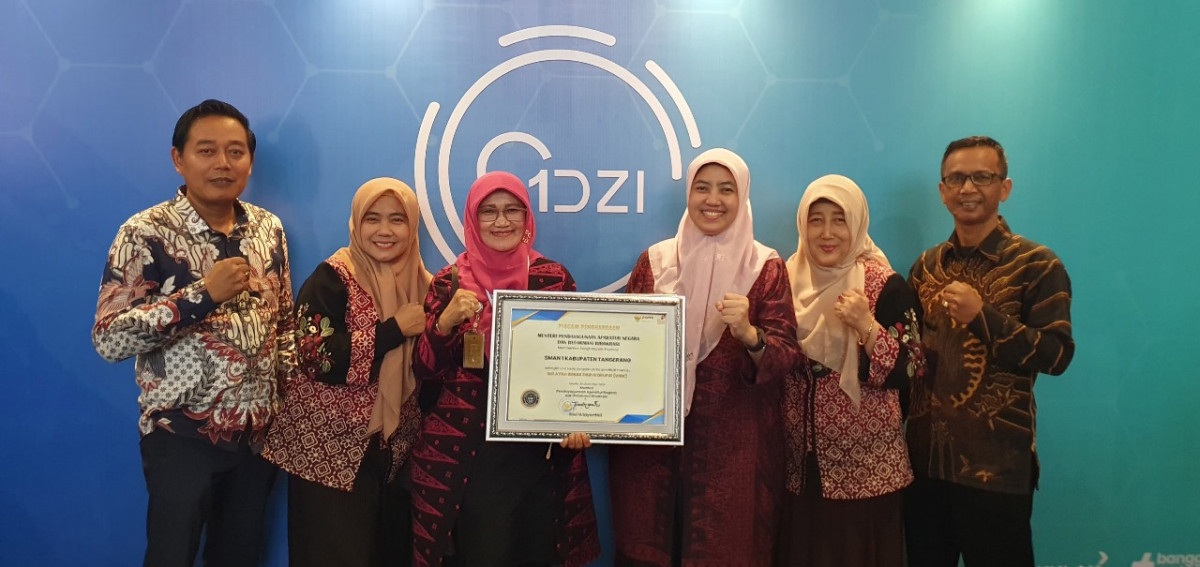 SMAN 1 Kabupaten Tangerang Terima Penghargaan Unit Kerja Wilayah Bebas Korupsi dari MenPAN-RB