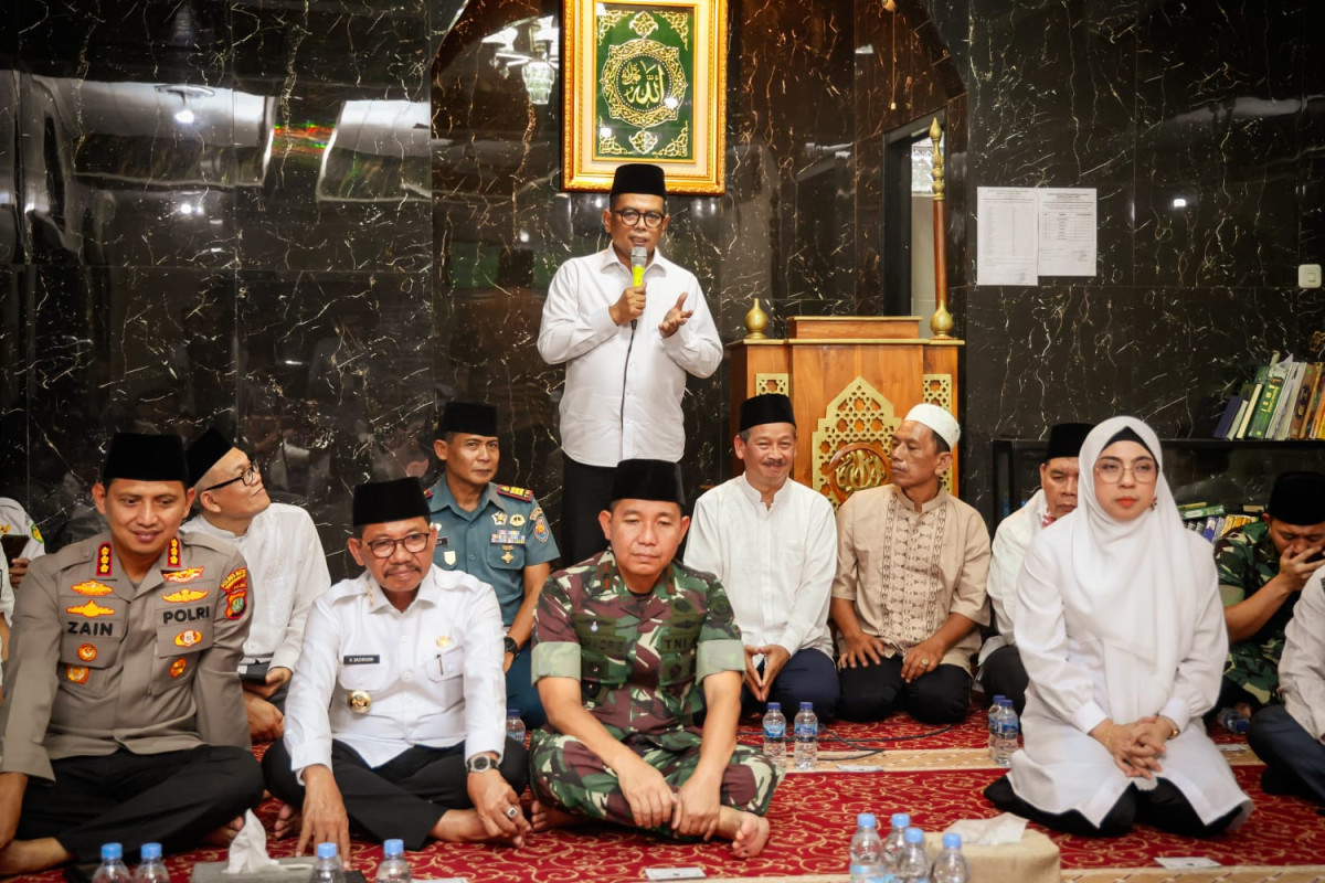 Safari Ramadan 1446 H, Gubernur Banten Andra Soni Jelaskan Tujuan Efisiensi Anggaran dan Pendidikan Gratis