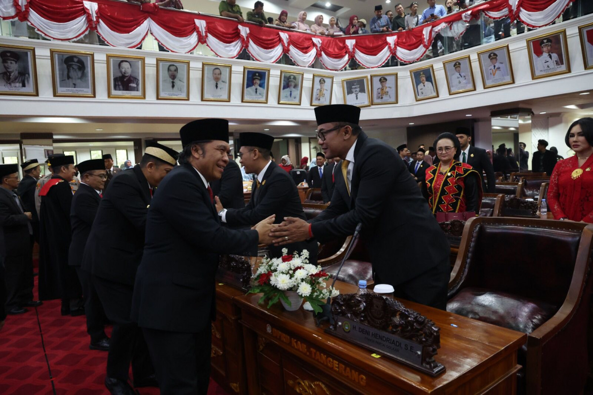 Pj Gubernur Banten Al Muktabar Hadiri Pengucapan Sumpah Janji DPRD Kabupaten Tangerang