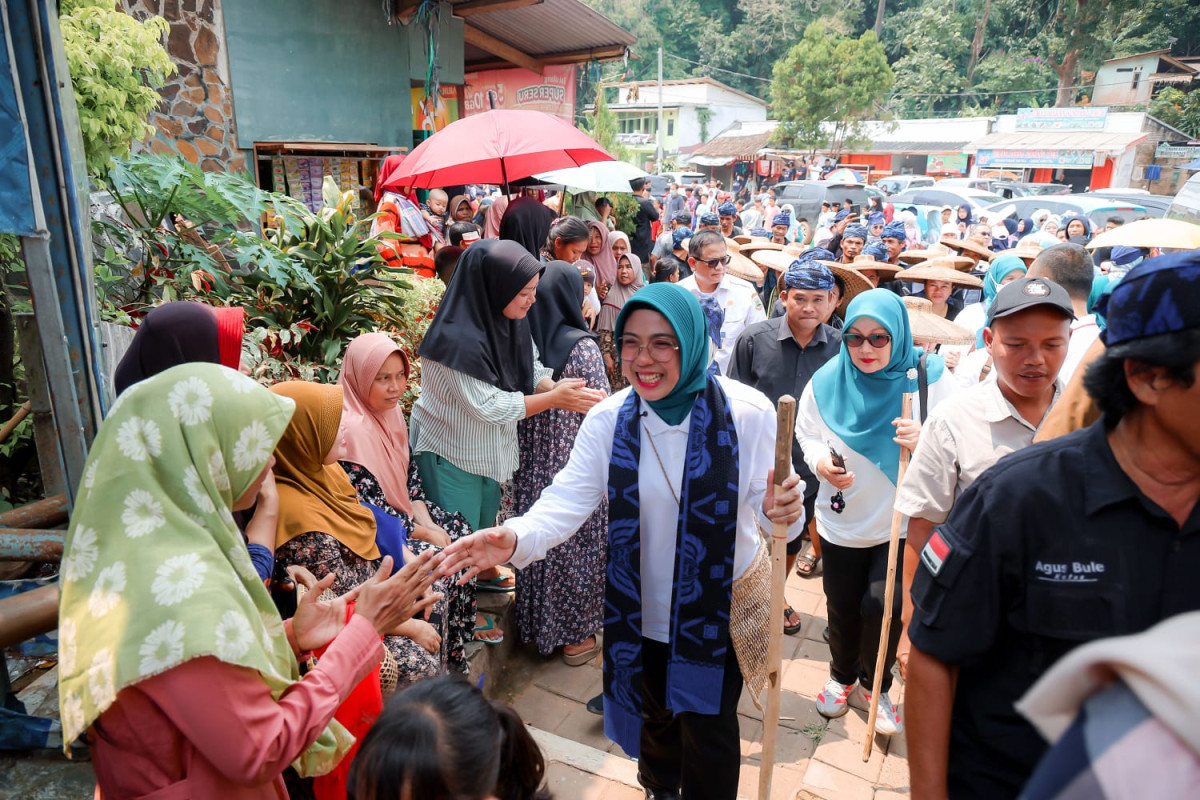 Bakti Sosial di Baduy, Tinawati Andra Soni Ajak Semua Pihak Jaga Adat dan Budaya Leluhur