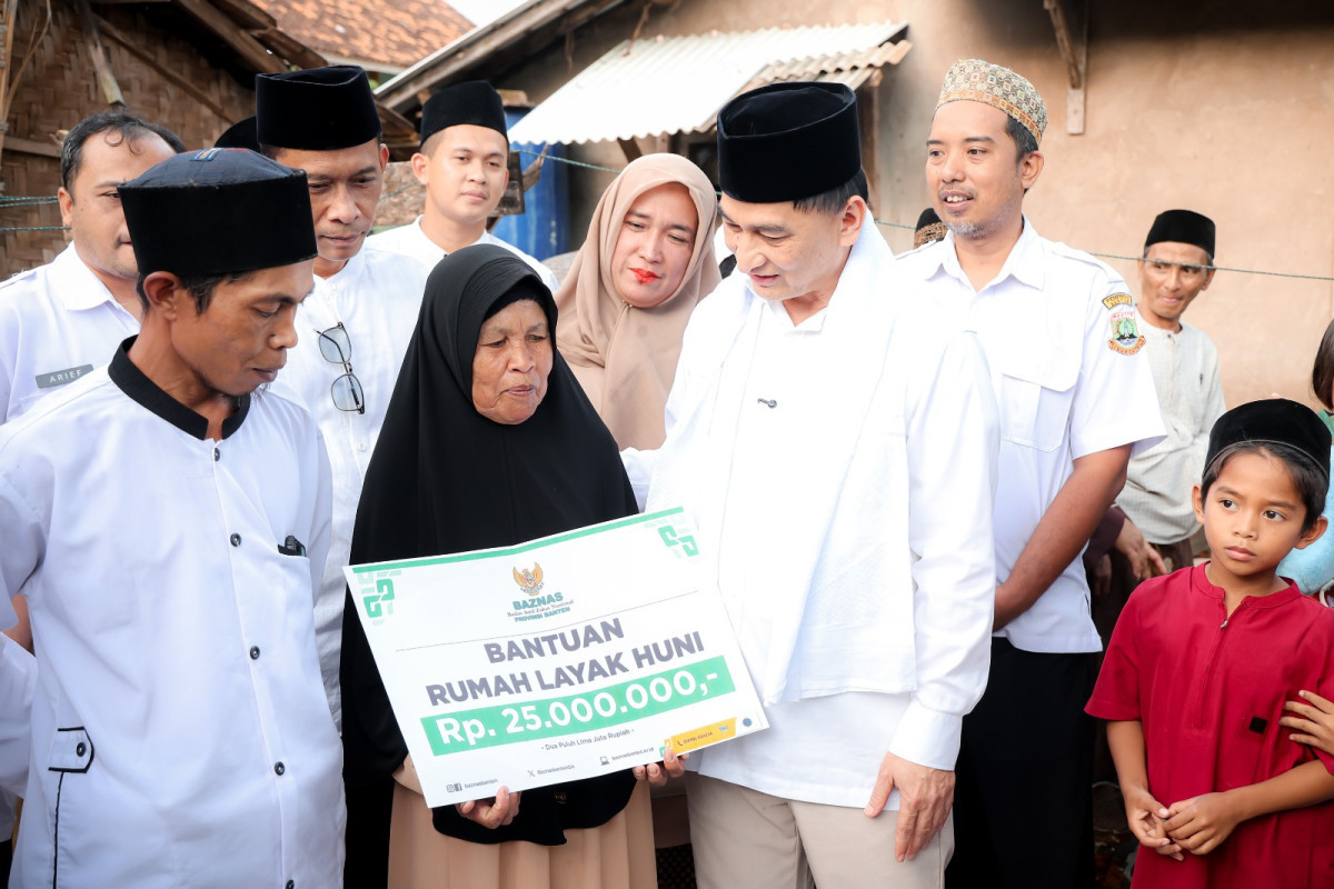 Rumah Bilik Jadi Tembok, Komariah Terharu Terima Bantuan Renovasi dari Pemprov Banten