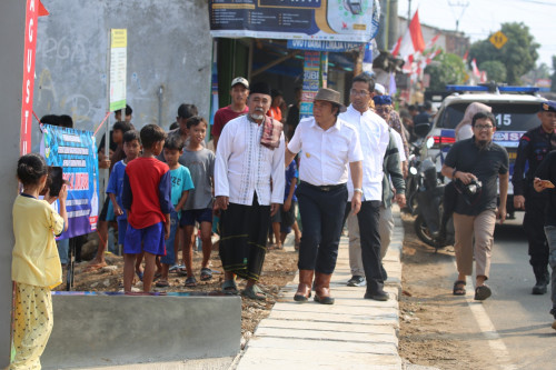 Tinjau Pembangunan Drainase Bayah - Cikotok, Pj Gubernur Banten Al Muktabar  Pastikan Pembangunan Optimal